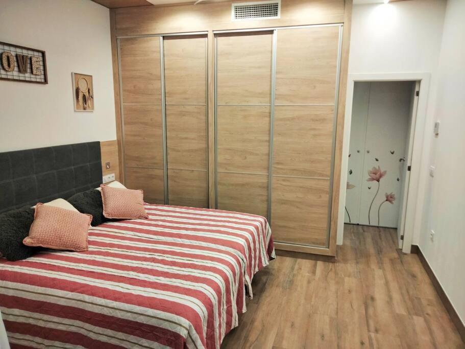 Loft La Calahorra Del Bere Con Posibilidad De Aparcamiento Pregunta Por El Pack Mas Amor Córdoba Eksteriør bilde