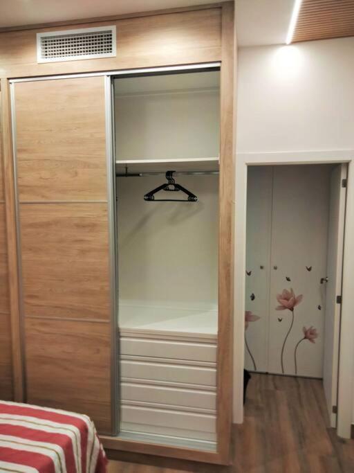 Loft La Calahorra Del Bere Con Posibilidad De Aparcamiento Pregunta Por El Pack Mas Amor Córdoba Eksteriør bilde