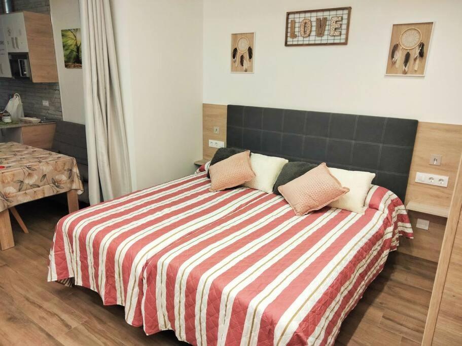 Loft La Calahorra Del Bere Con Posibilidad De Aparcamiento Pregunta Por El Pack Mas Amor Córdoba Eksteriør bilde