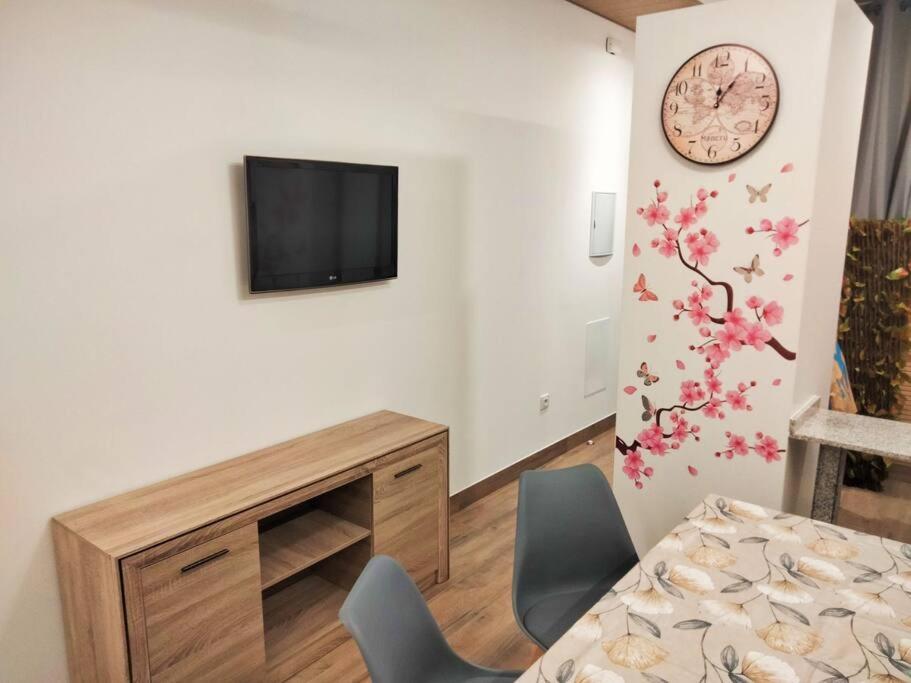 Loft La Calahorra Del Bere Con Posibilidad De Aparcamiento Pregunta Por El Pack Mas Amor Córdoba Eksteriør bilde